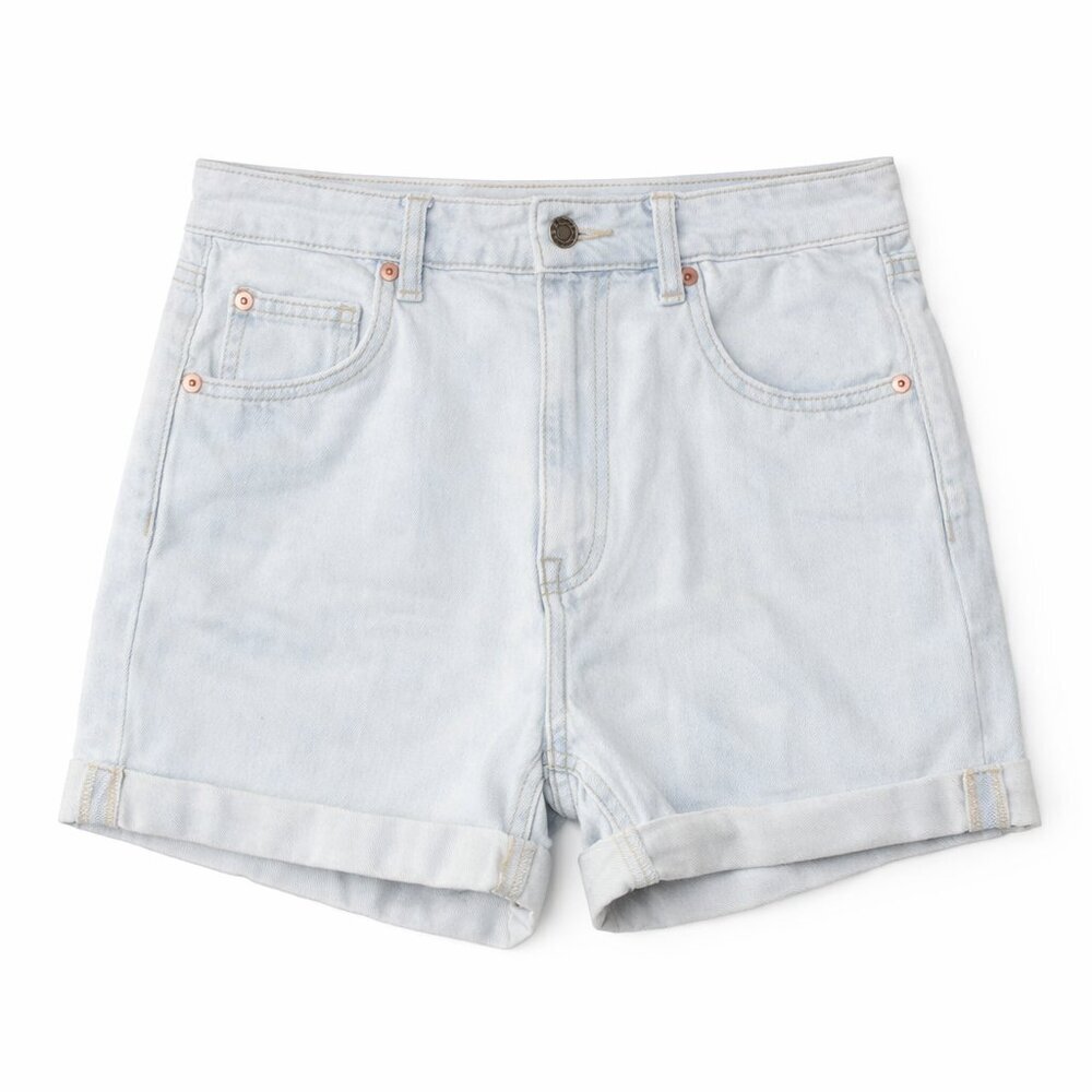 NWT H&M Divided Mom Shorts Light Wash Denim EUR 34 (US 4-6) High Rise Cuffed
